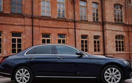 Mercedes-Benz E-Класс, 2018 год, 9 490 000 рублей, 12 фотография