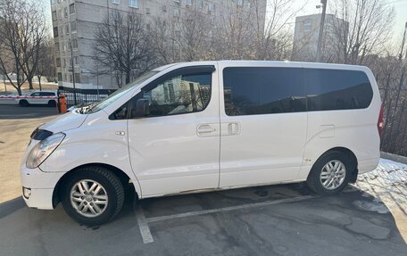 Hyundai H-1 II рестайлинг, 2016 год, 2 250 000 рублей, 2 фотография