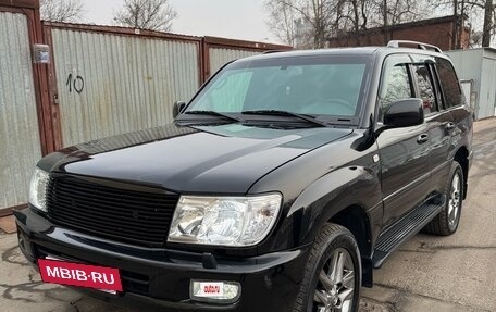 Toyota Land Cruiser 100 рестайлинг 2, 2006 год, 2 500 000 рублей, 3 фотография