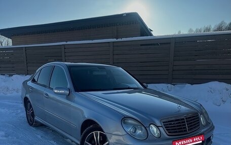 Mercedes-Benz E-Класс, 2002 год, 890 000 рублей, 6 фотография