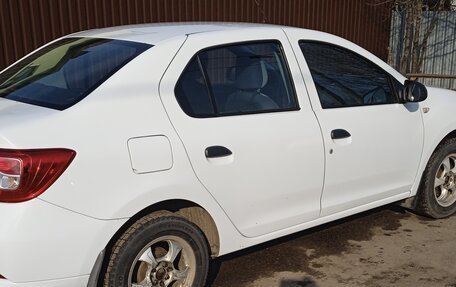 Renault Logan II, 2018 год, 865 000 рублей, 11 фотография