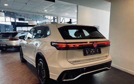 Volkswagen Tiguan, 2024 год, 5 650 000 рублей, 2 фотография