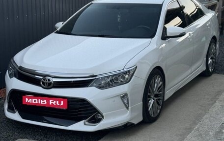 Toyota Camry, 2015 год, 2 350 000 рублей, 3 фотография