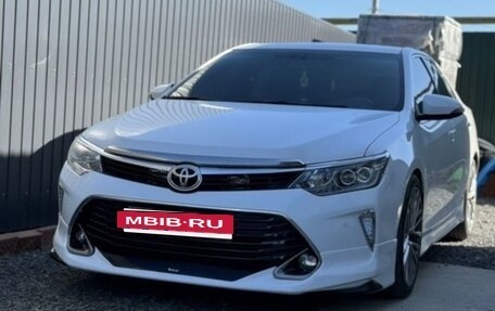 Toyota Camry, 2015 год, 2 350 000 рублей, 2 фотография