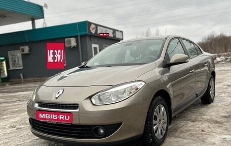 Renault Fluence I, 2011 год, 800 000 рублей, 2 фотография