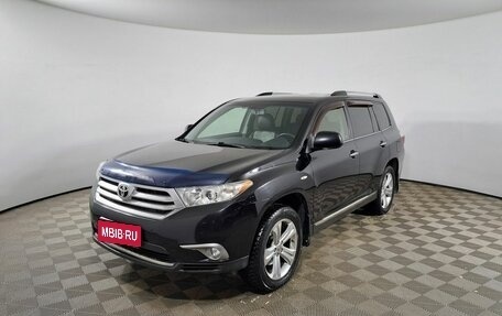 Toyota Highlander III, 2013 год, 2 249 000 рублей, 1 фотография