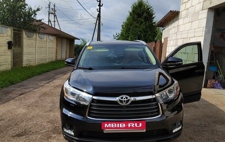 Toyota Highlander III, 2014 год, 3 555 000 рублей, 3 фотография