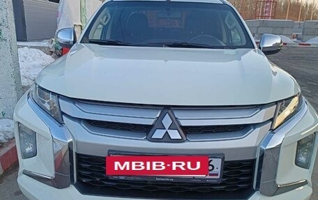 Mitsubishi L200 IV рестайлинг, 2019 год, 2 500 000 рублей, 6 фотография