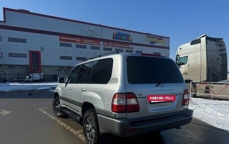 Toyota Land Cruiser 100 рестайлинг 2, 2003 год, 2 300 000 рублей, 20 фотография