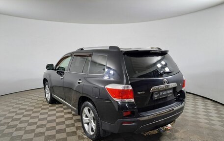 Toyota Highlander III, 2013 год, 2 249 000 рублей, 8 фотография