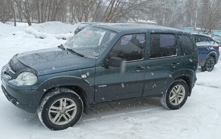 Chevrolet Niva I рестайлинг, 2011 год, 620 000 рублей, 1 фотография