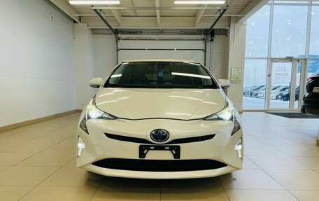 Toyota Prius IV XW50, 2017 год, 2 049 000 рублей, 9 фотография