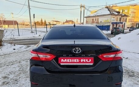 Toyota Camry, 2021 год, 3 300 000 рублей, 6 фотография