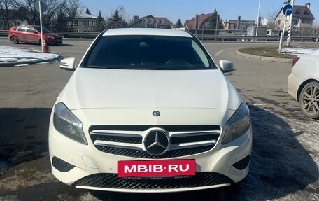 Mercedes-Benz A-Класс, 2014 год, 1 600 000 рублей, 2 фотография