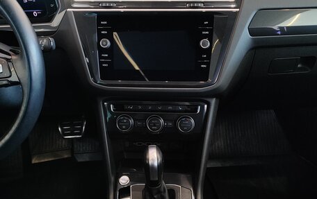 Volkswagen Tiguan II, 2019 год, 3 590 000 рублей, 29 фотография