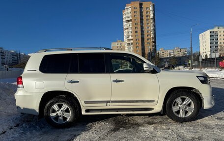 Toyota Land Cruiser 200, 2015 год, 4 699 999 рублей, 4 фотография