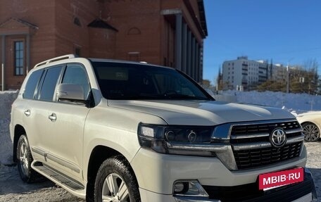 Toyota Land Cruiser 200, 2015 год, 4 699 999 рублей, 3 фотография