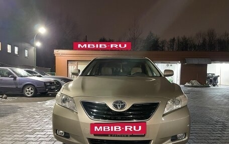 Toyota Camry, 2007 год, 1 350 000 рублей, 8 фотография