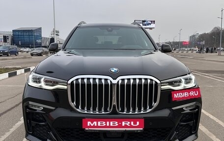 BMW X7, 2020 год, 8 800 000 рублей, 2 фотография