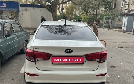KIA Rio III рестайлинг, 2016 год, 1 300 000 рублей, 5 фотография