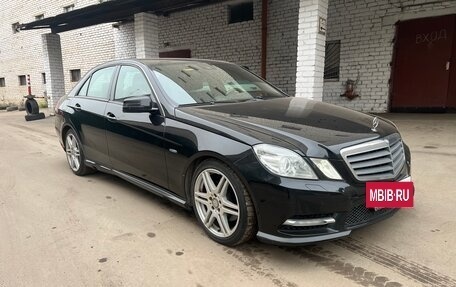 Mercedes-Benz E-Класс, 2011 год, 1 700 000 рублей, 8 фотография