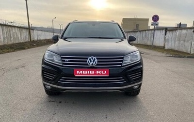 Volkswagen Touareg III, 2015 год, 2 299 000 рублей, 1 фотография