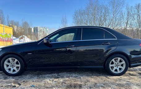 Mercedes-Benz E-Класс, 2011 год, 1 450 000 рублей, 3 фотография