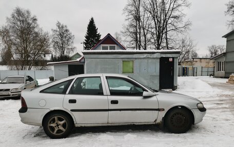 Opel Vectra B рестайлинг, 1997 год, 140 000 рублей, 3 фотография