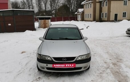 Opel Vectra B рестайлинг, 1997 год, 140 000 рублей, 4 фотография