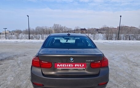 BMW 3 серия, 2012 год, 1 860 000 рублей, 11 фотография