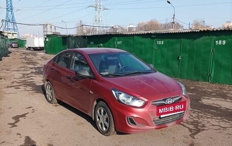 Hyundai Solaris II рестайлинг, 2011 год, 950 000 рублей, 2 фотография