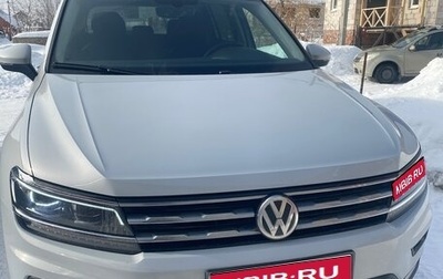 Volkswagen Tiguan II, 2020 год, 3 600 000 рублей, 1 фотография