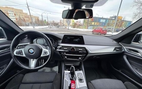 BMW 5 серия, 2019 год, 3 949 000 рублей, 19 фотография