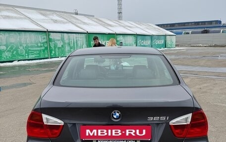 BMW 3 серия, 2005 год, 950 000 рублей, 5 фотография