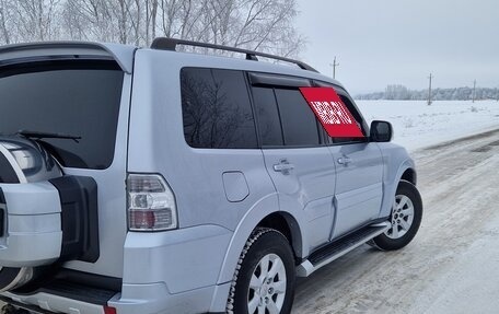 Mitsubishi Pajero IV, 2011 год, 2 095 000 рублей, 10 фотография