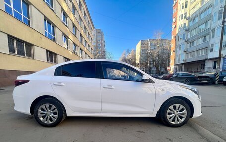 KIA Rio IV, 2021 год, 1 495 000 рублей, 6 фотография