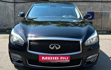 Infiniti Q70 I, 2015 год, 2 570 000 рублей, 13 фотография