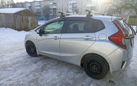 Honda Fit III, 2016 год, 1 100 000 рублей, 4 фотография