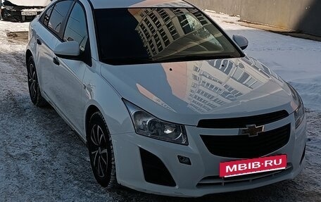 Chevrolet Cruze II, 2013 год, 600 000 рублей, 2 фотография