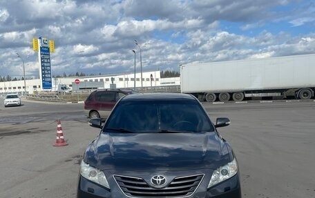 Toyota Camry, 2008 год, 850 000 рублей, 1 фотография