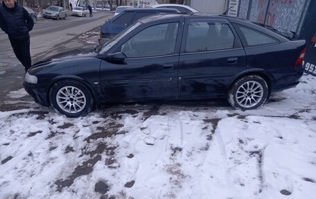 Opel Vectra B рестайлинг, 1996 год, 240 000 рублей, 2 фотография