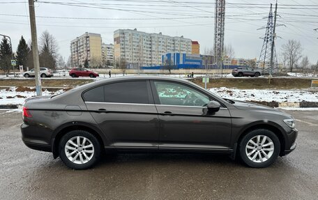 Volkswagen Passat B8 рестайлинг, 2016 год, 2 200 000 рублей, 3 фотография