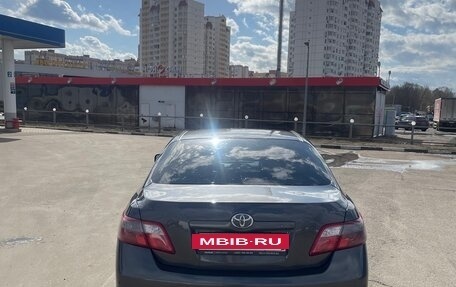 Toyota Camry, 2008 год, 850 000 рублей, 2 фотография