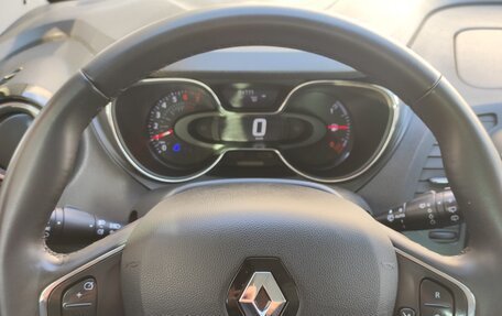 Renault Kaptur I рестайлинг, 2017 год, 1 540 000 рублей, 22 фотография