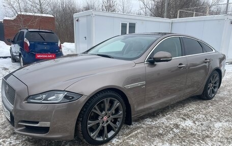 Jaguar XJ IV (X351), 2017 год, 3 990 000 рублей, 3 фотография