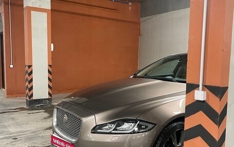 Jaguar XJ IV (X351), 2017 год, 3 990 000 рублей, 28 фотография