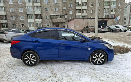 Hyundai Solaris II рестайлинг, 2013 год, 830 000 рублей, 3 фотография