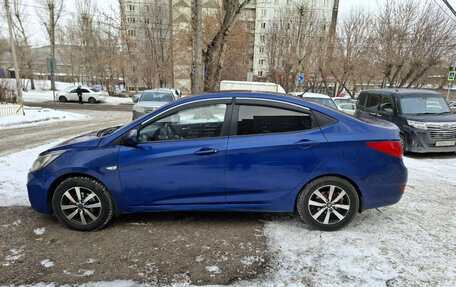 Hyundai Solaris II рестайлинг, 2013 год, 830 000 рублей, 2 фотография