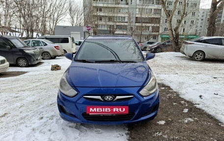 Hyundai Solaris II рестайлинг, 2013 год, 830 000 рублей, 4 фотография