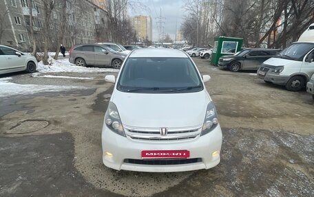 Toyota ISis I, 2011 год, 1 300 000 рублей, 7 фотография